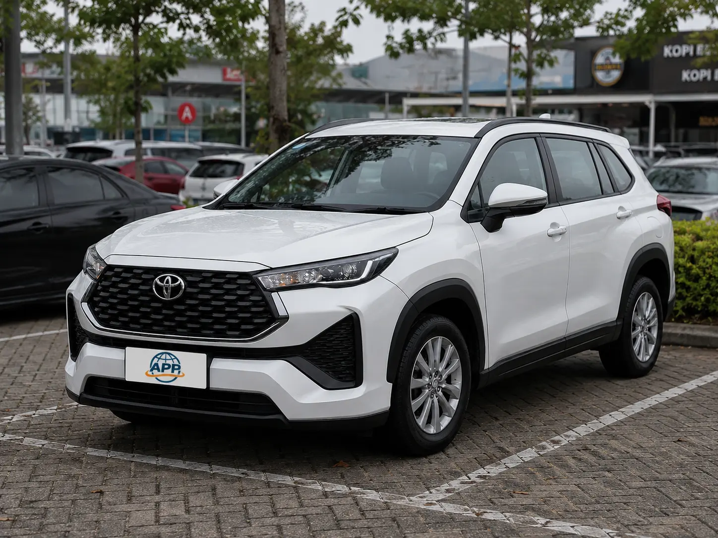Sewa Innova Zenix G 2.0 Hybrid - MPV Premium Hybrid e-CVT untuk Perusahaan Jakarta